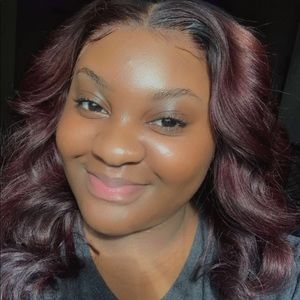 Meet your Posher, Jamila